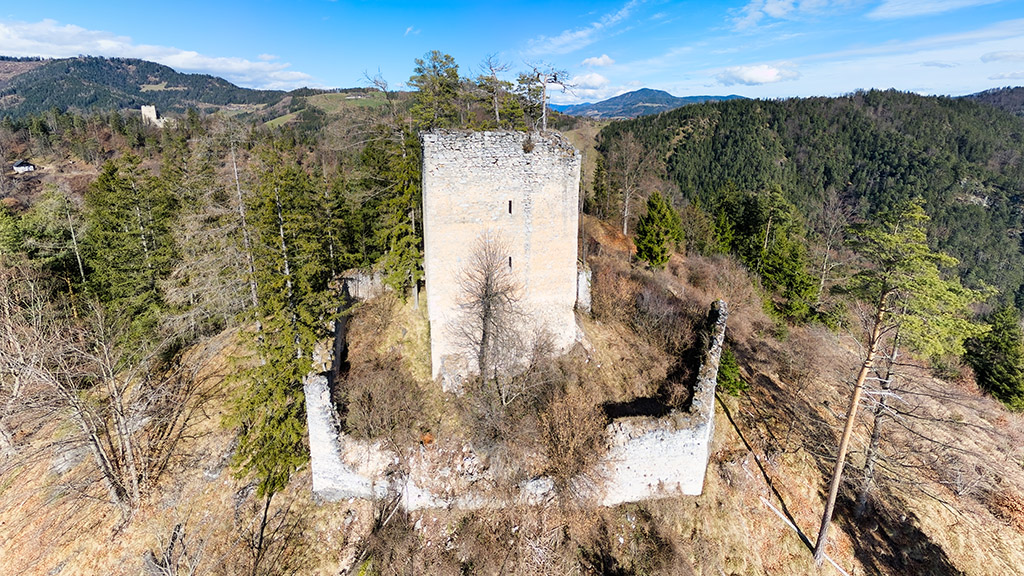 Voransicht zur virtuellen Tour der Burgruine Hungerturm bei Waldstein in der Steiermark