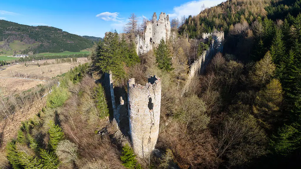 Voransicht zur virtuellen Tour Burg-Ruine Reifenstein bei Pöls in der Steiermark